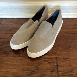 Women’s Casual Shoes
